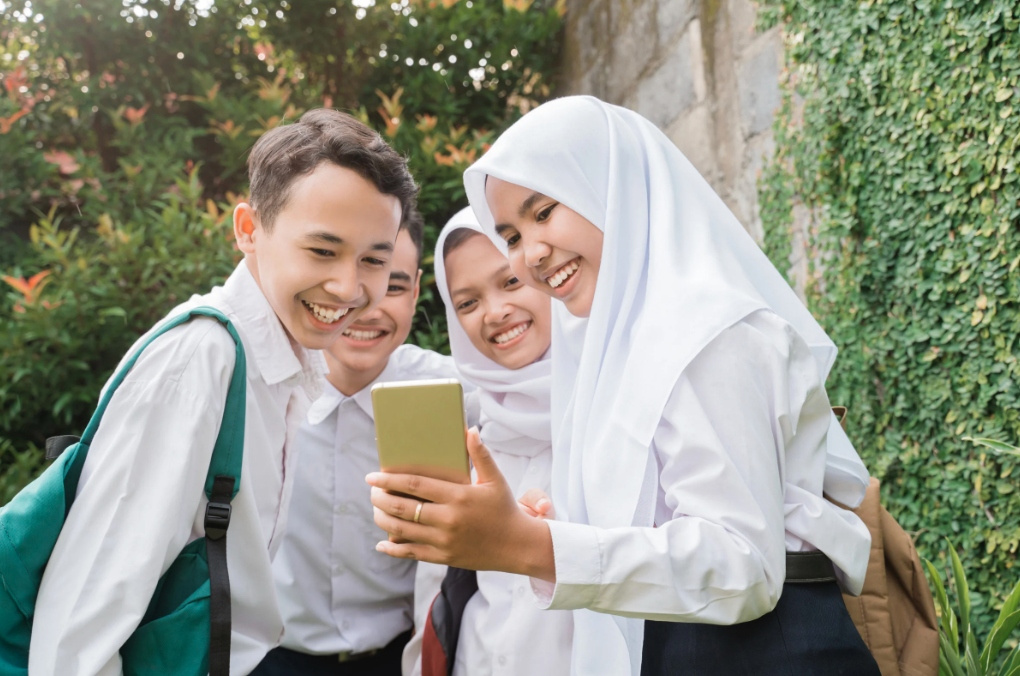 Greenwashing &  Media Literacy: ELA & Health 