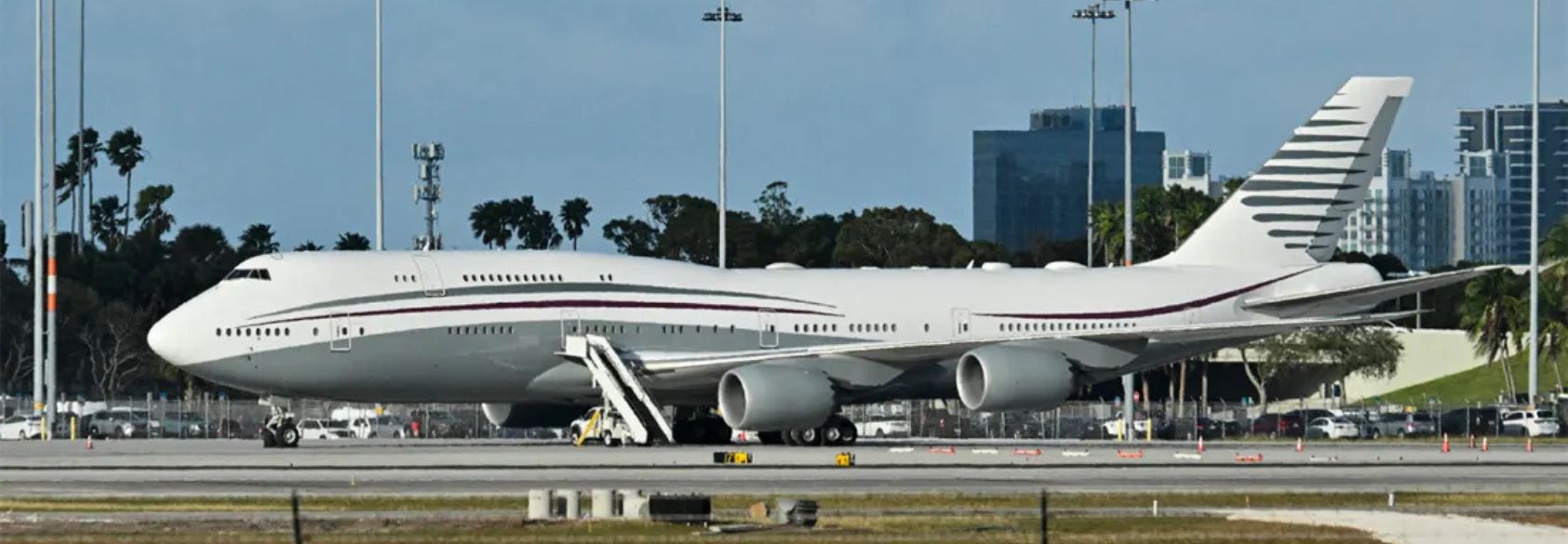 Constitution's Emoluments Clause and Qatar Gifting Trump $400M Luxury Jet