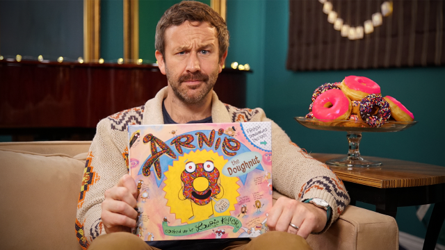 Arnie the Doughnut read by Chris O'Dowd